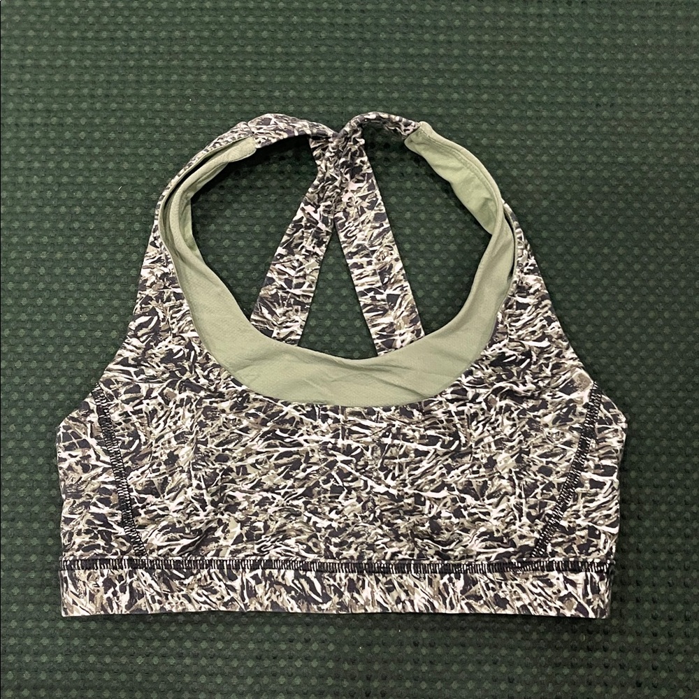 Lululemon bra sports size 6 Patterned Sports Bra Green Lining XS extra small - Picture 1 of 9
